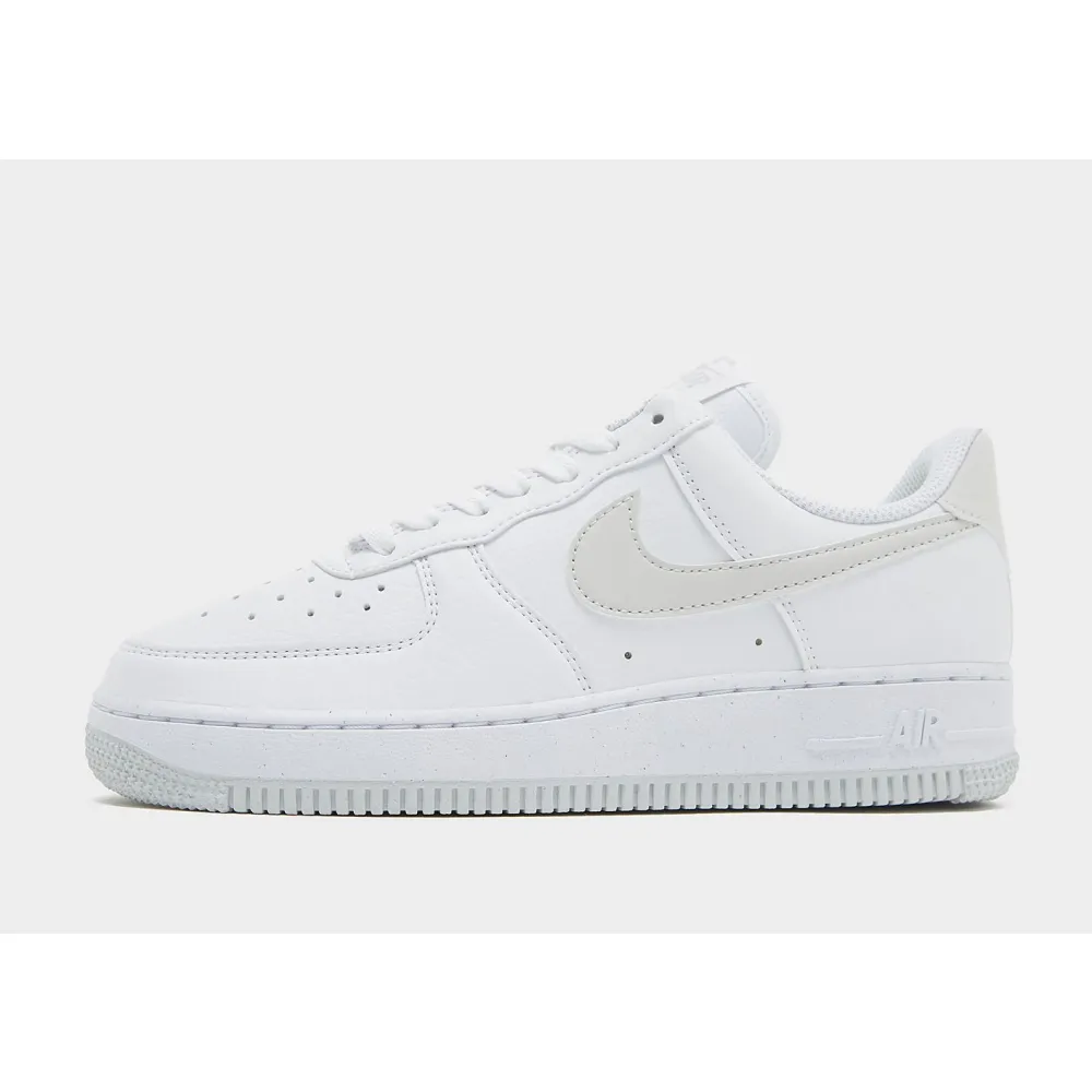 Nike Air Force 1 DV3808-104 / weiss