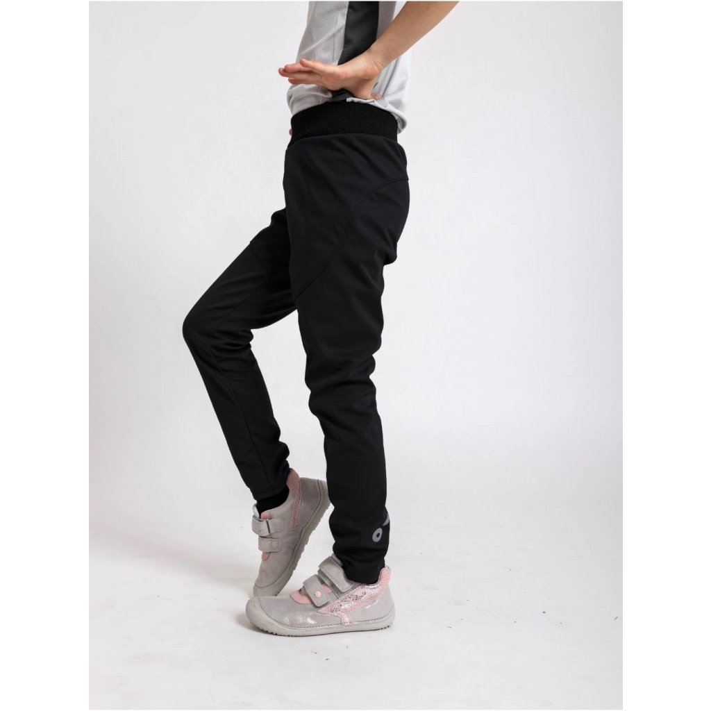 Unuo Kinder-Softshellhose mit Fleece Sporty Schwarz