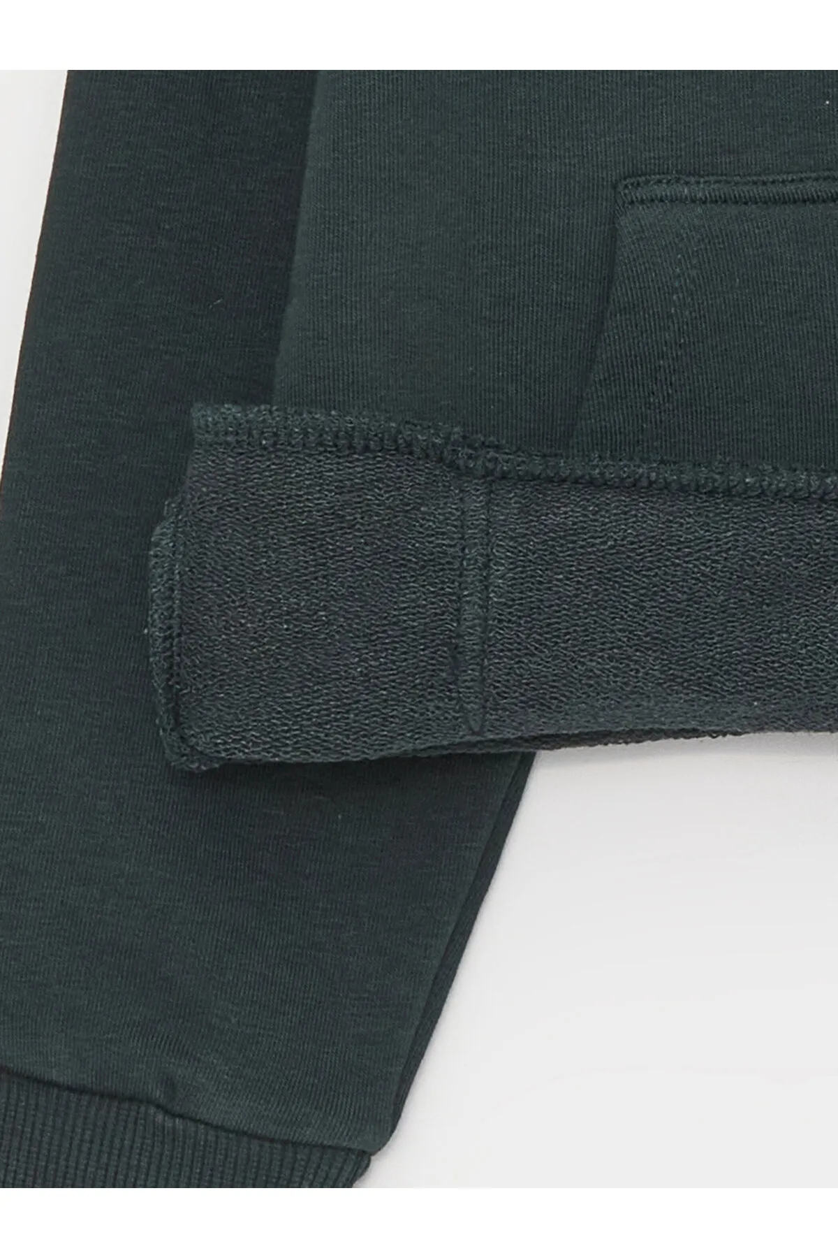 LC Waikiki  Bedrucktes Langarm-Sweatshirt und Jogginghose für Jungen mit Kapuze