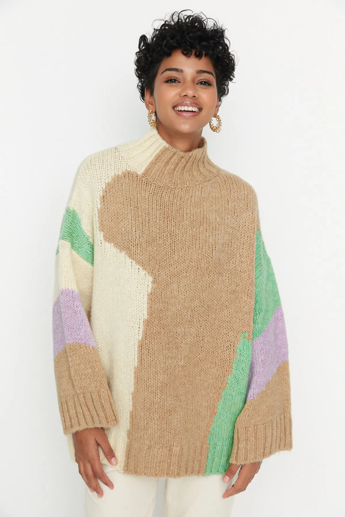 Trendyol Collection  Brauner, weich strukturierter Strickpullover mit Farbblockdesign TWOAW20XS0047