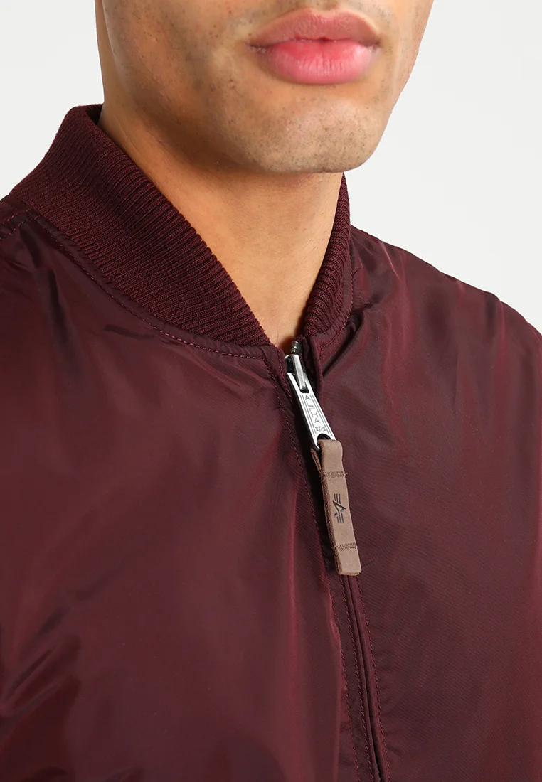 Chaqueta bomber Alpha Industries MA-1 TT