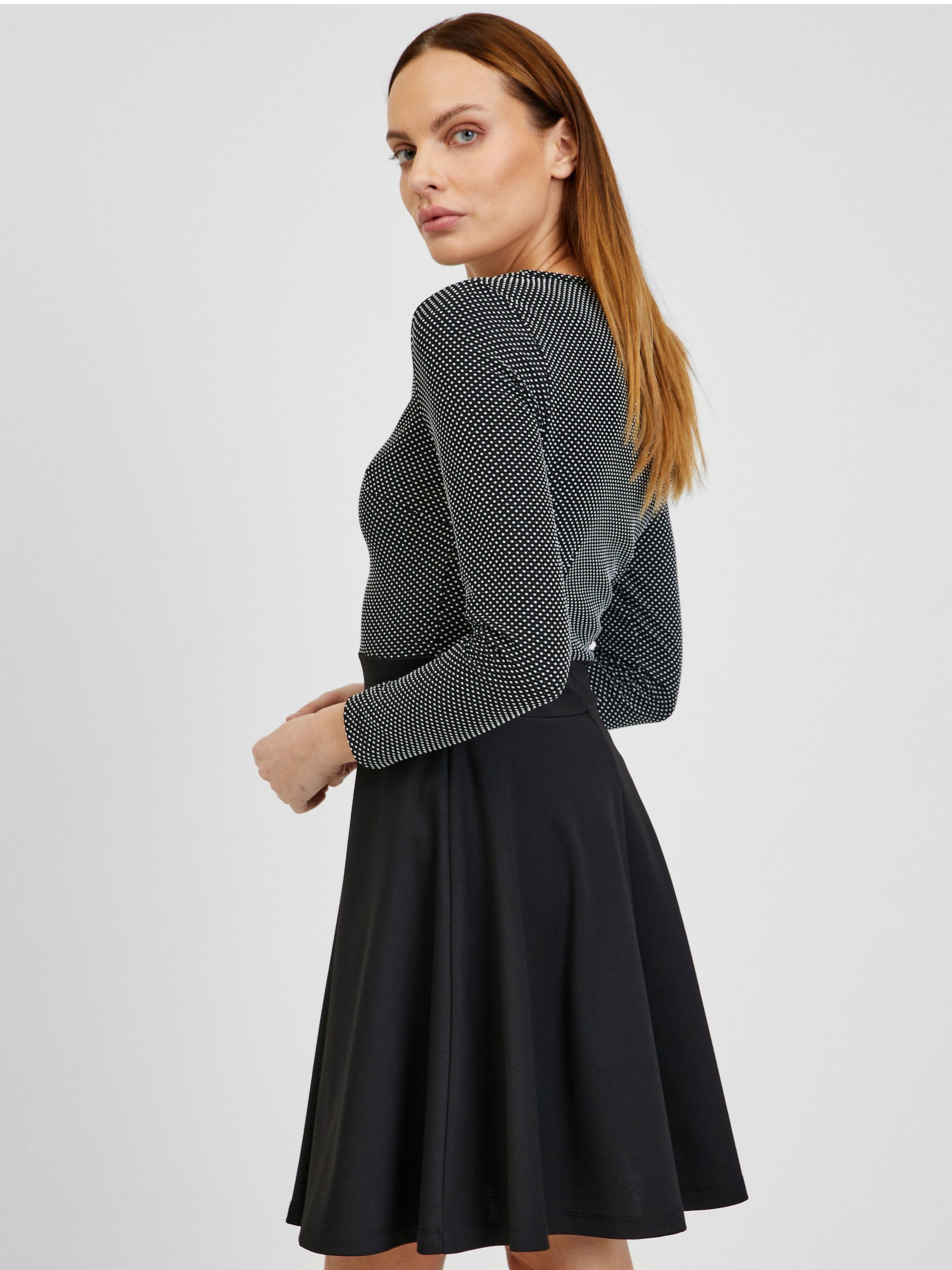 Schwarzes gemustertes Damenkleid ORSAY