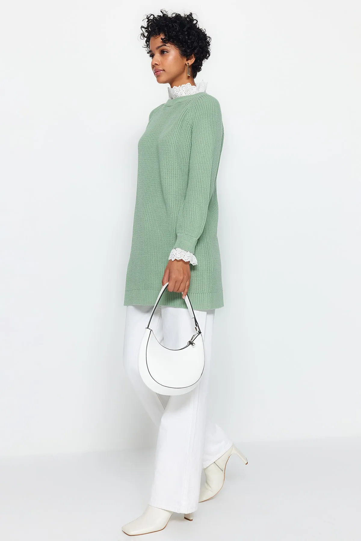 Trendyol Modest  Mintfarbener, detaillierter Selanik-Strickpullover aus Guipure-Spitze TCTAW24AK00126