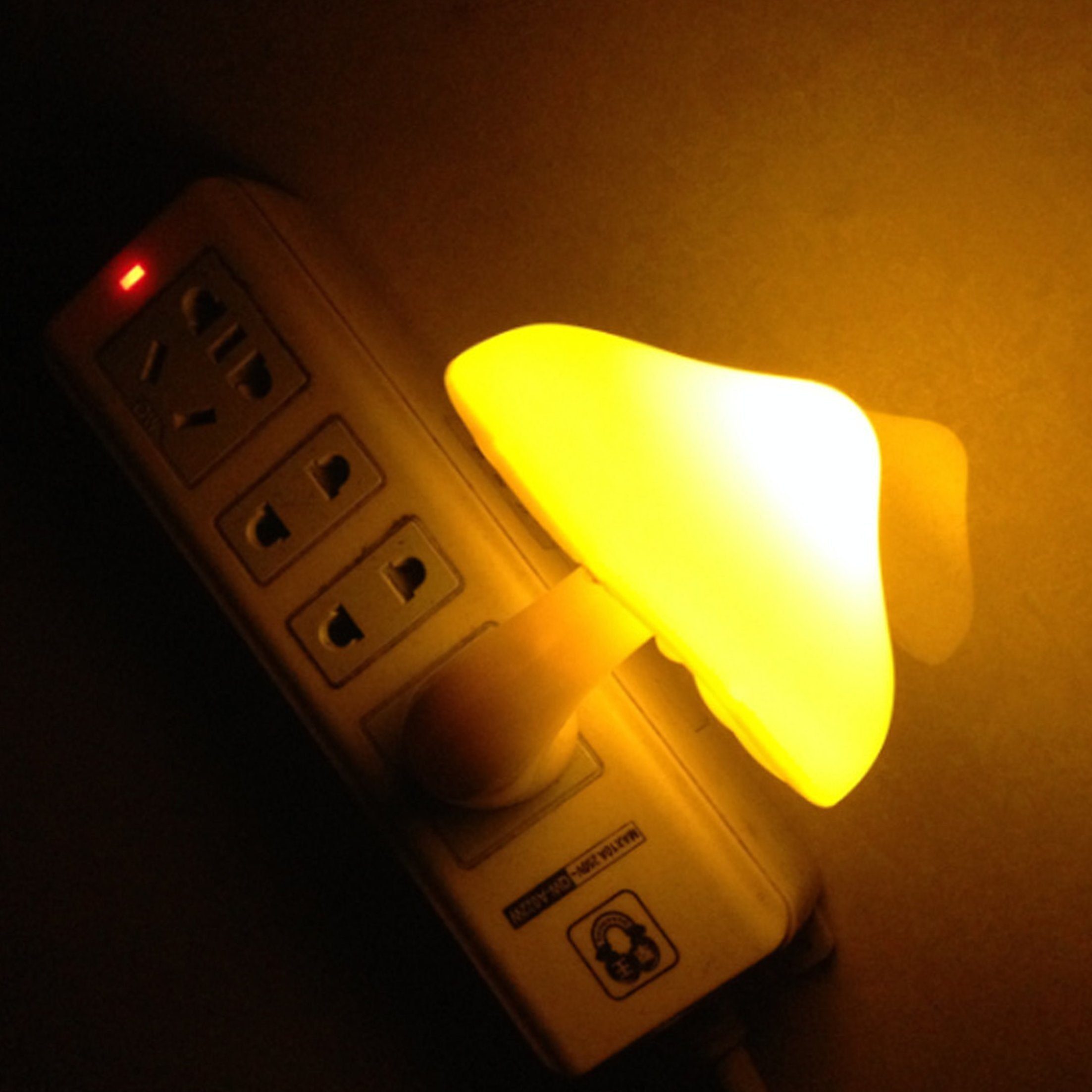 LANOR Pilz-Nachtlicht,LED-Sockelleuchte,lichtgesteuertes Nachtlicht,gelb Smarte Lampe