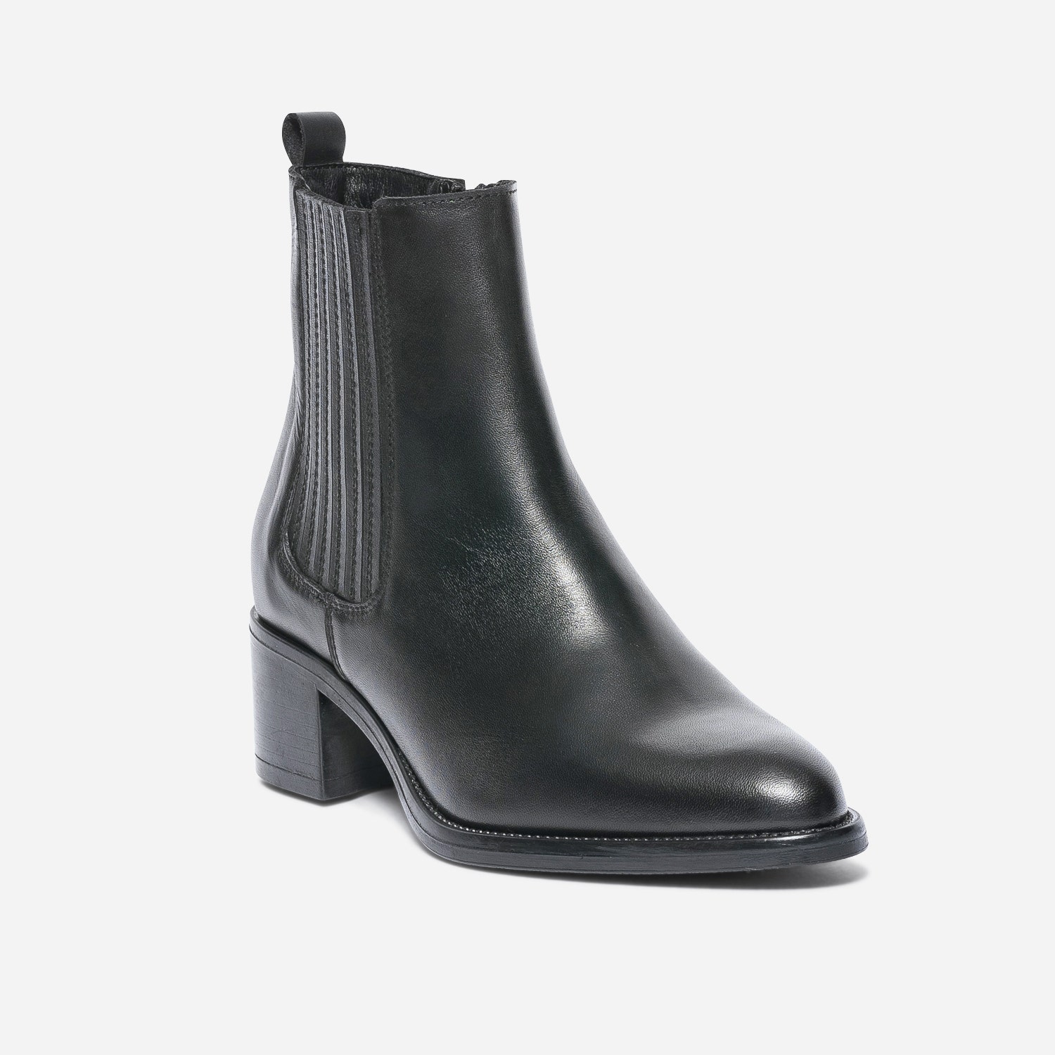Boots noir en cuir avec élastique cousu