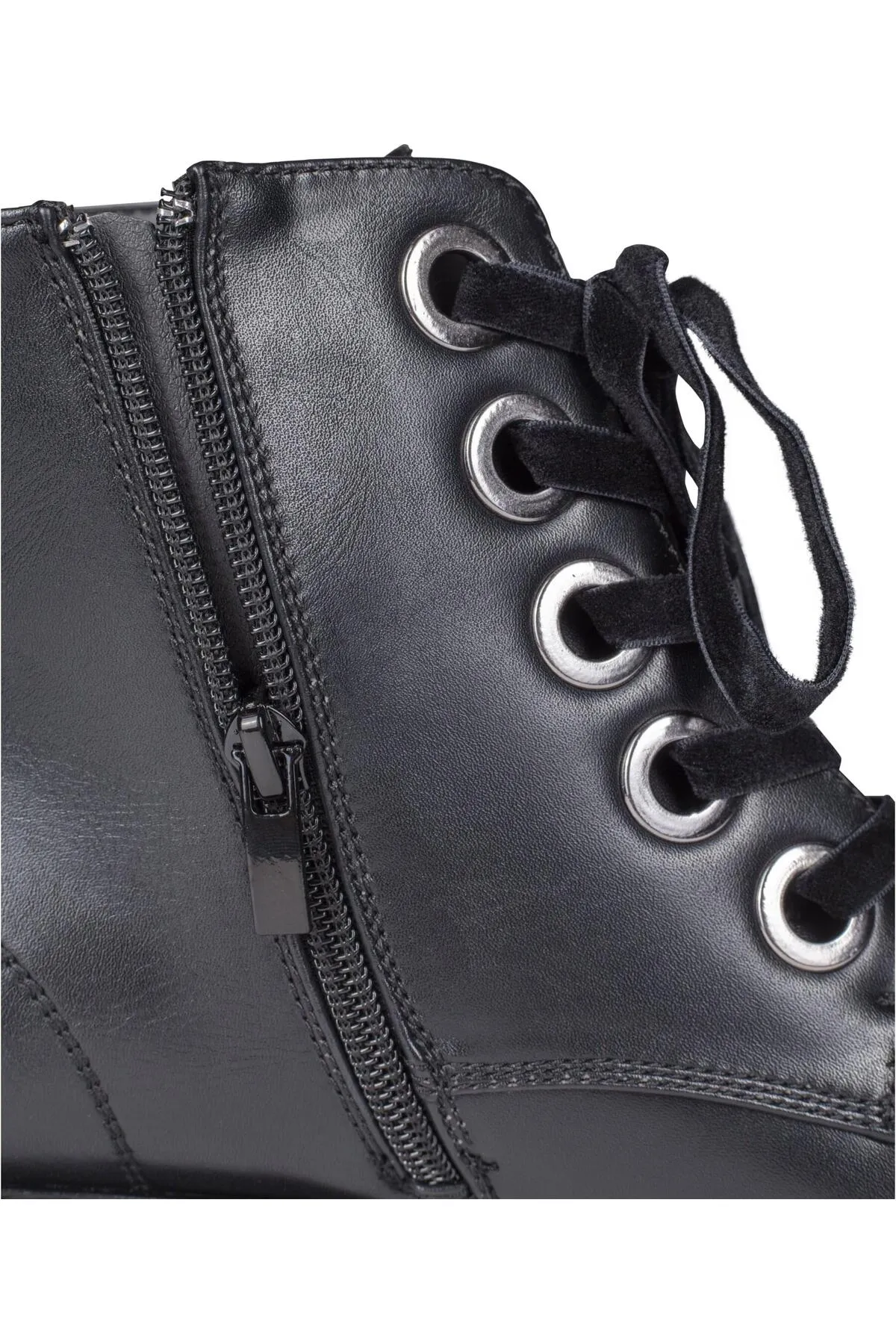 Urban Classics  Accessoires Stiefelette aus Samt mit Schnürung