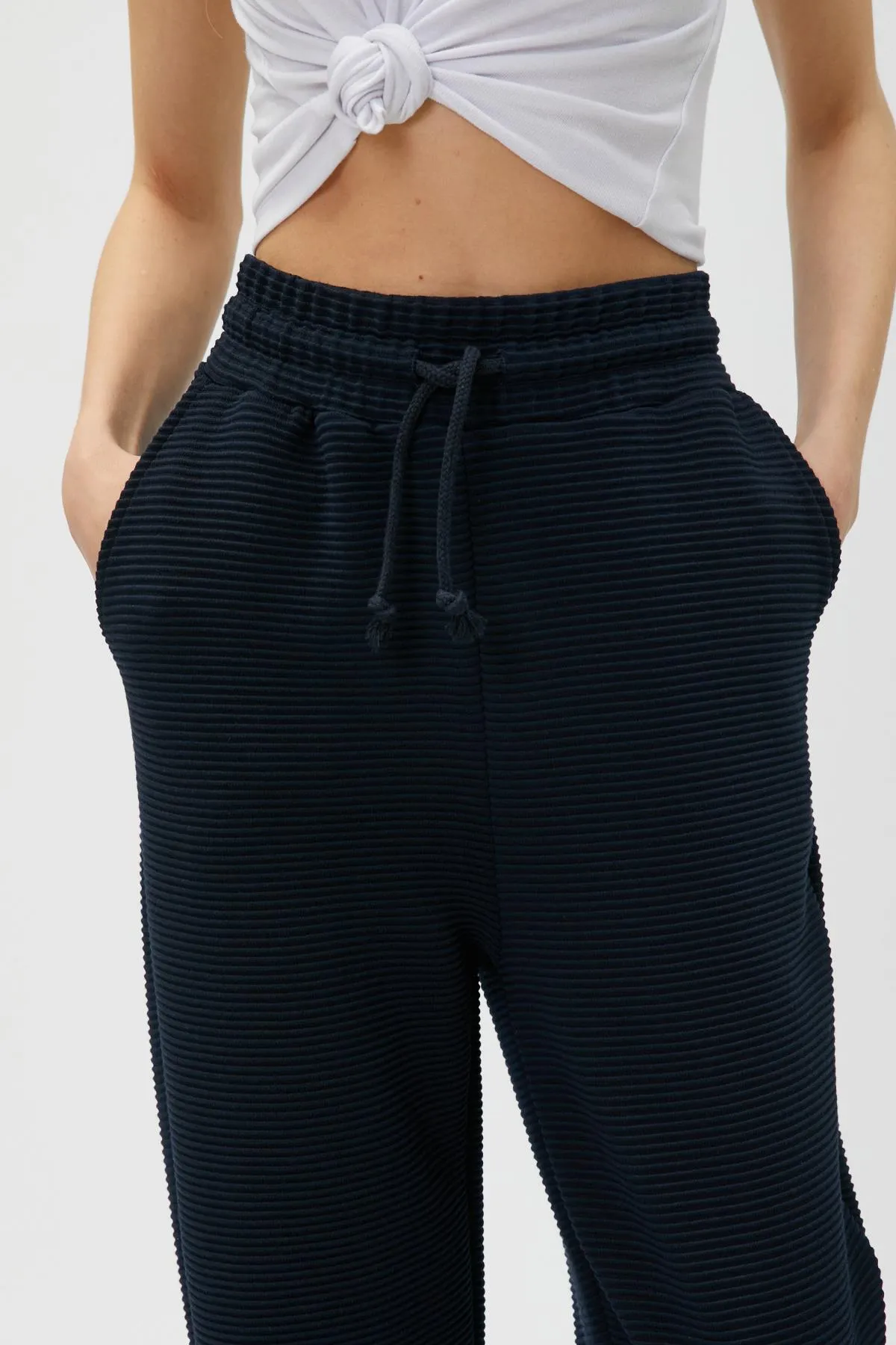 Koton  Marineblaue Jogginghose für Damen 3SAK30017EK