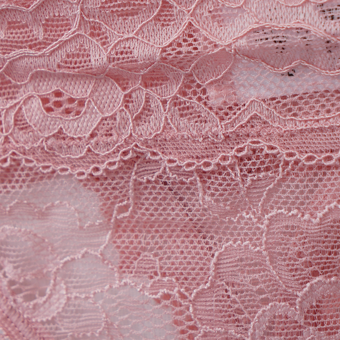 3 Damen Strings mit Spitze