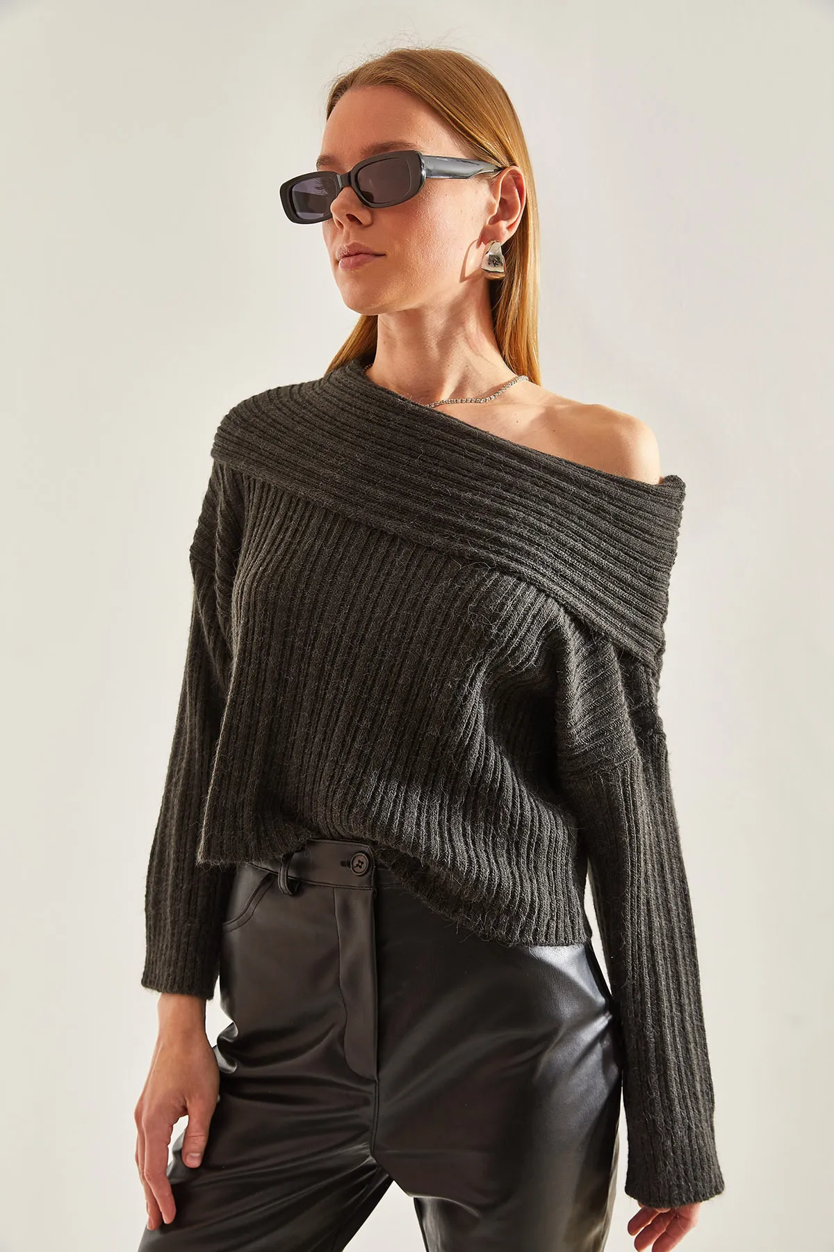 Bianco Lucci  Damenpullover mit Rüschenkragen