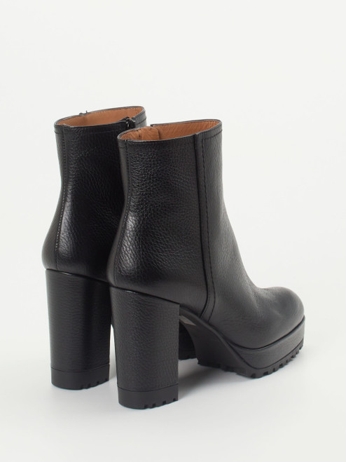Stiefelette-17390090165 Konstantin Starke