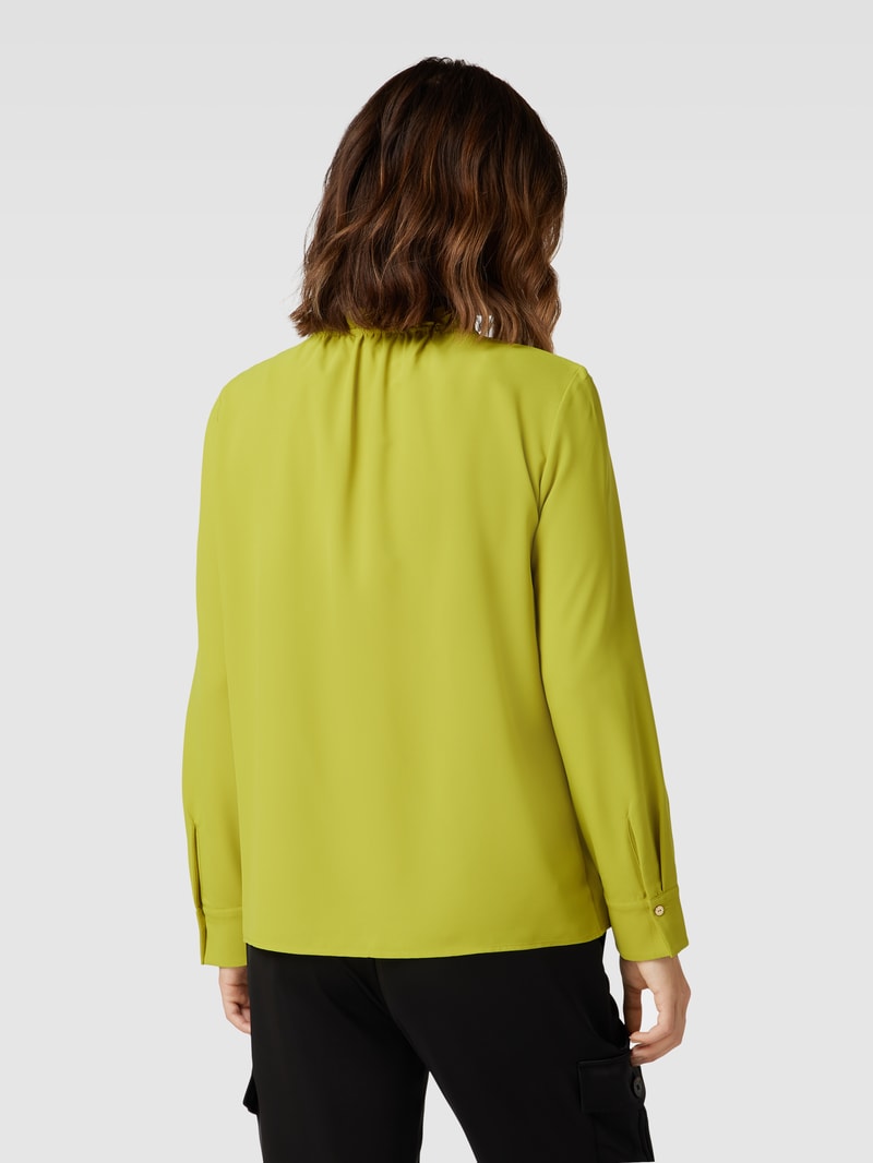 Bluse mit Volants in apfelgrün