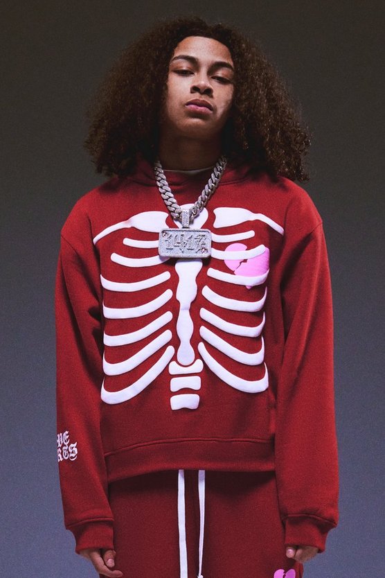 Kastiger Oversize Hoodie mit Heart Breaker Print