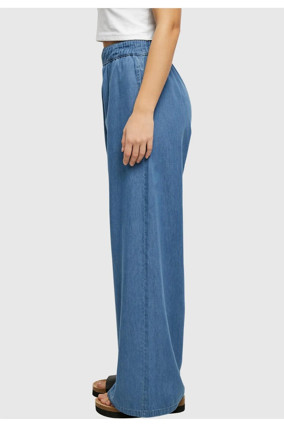Urban Classics  Damen-Hose aus hellem Denim mit weitem Bein