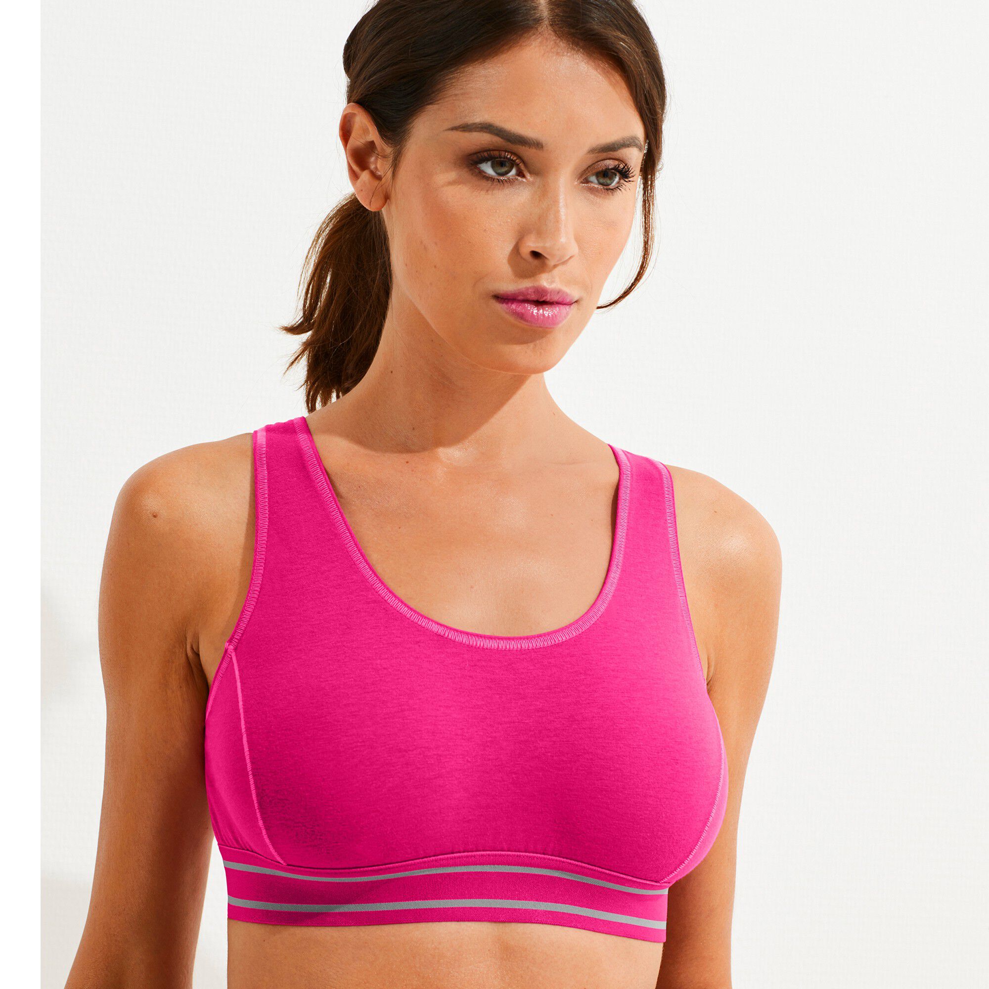 Brassière sport sans armatures