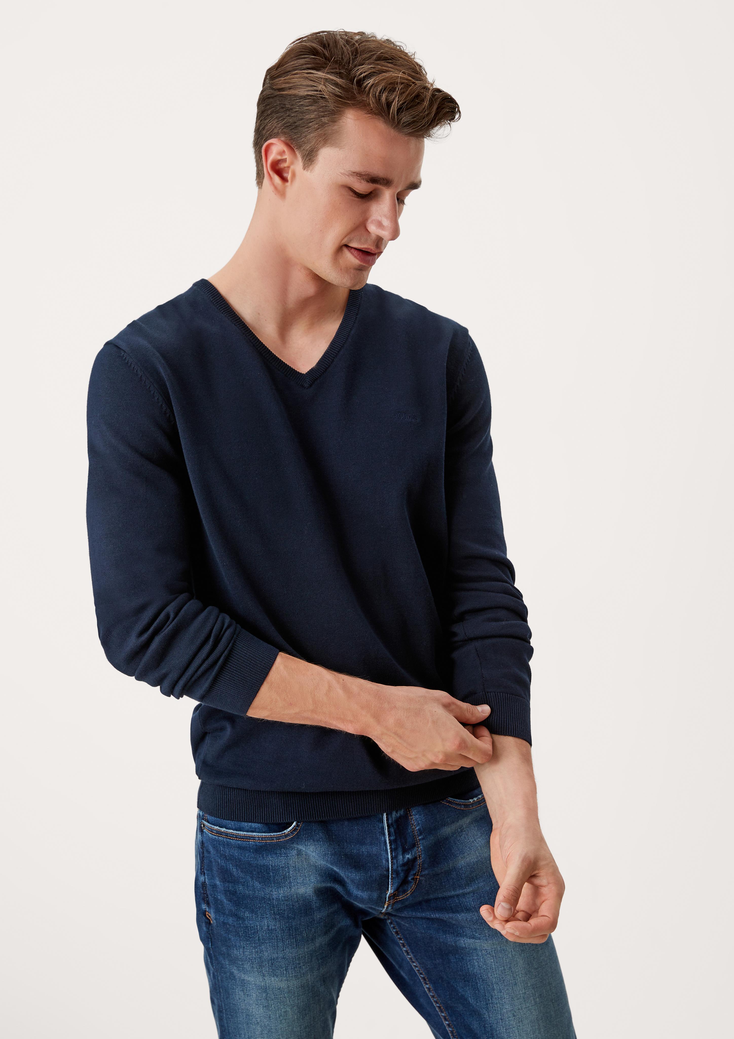 Feinstrickpulli mit V-Ausschnitt  03.899.61.7623-5978