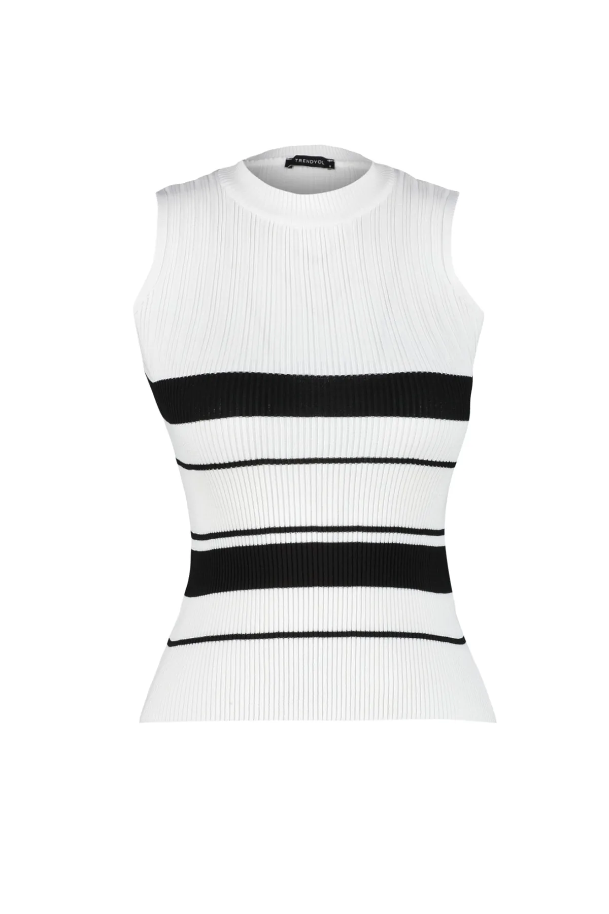 Trendyol Collection  Ecrufarbene Strickbluse mit Rundhalsausschnitt TWOSS21BZ0370
