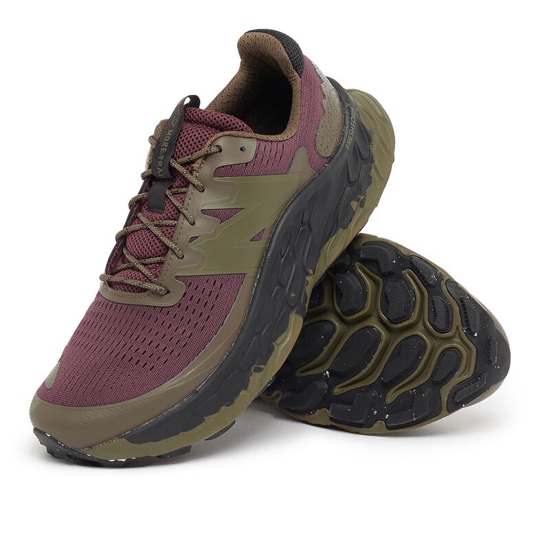 New Balance Fresh Foam More v3 Trail licorice