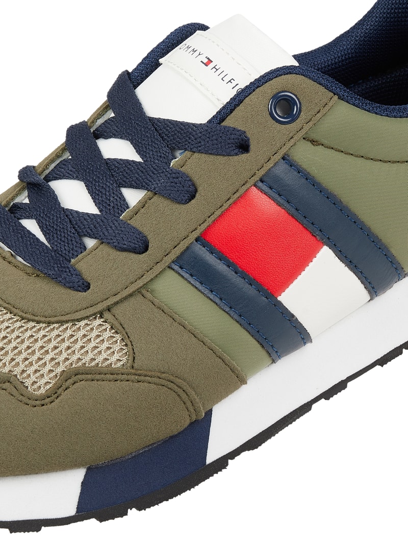 Sneaker aus Textil Modell 'Lebron' in khaki