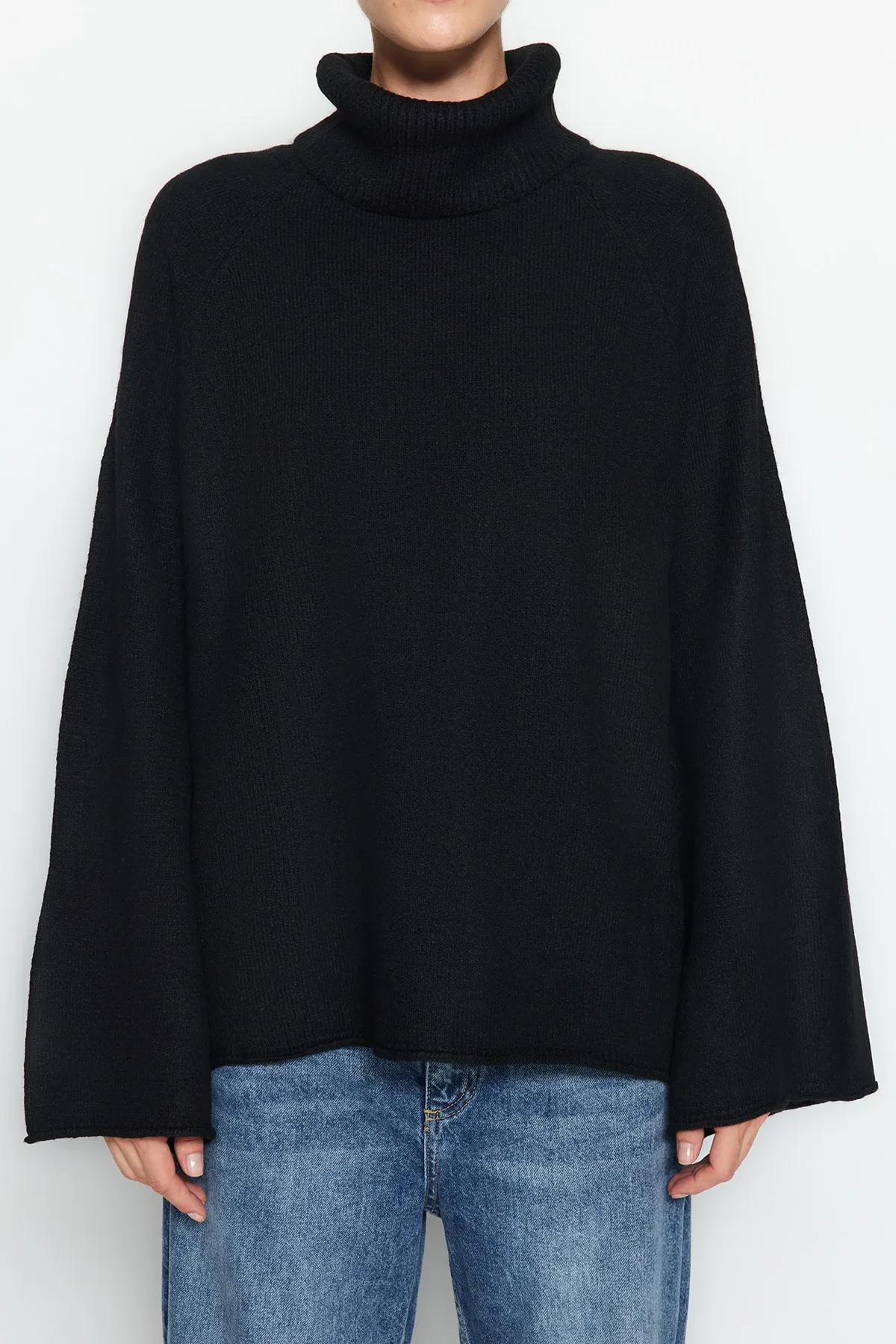 Trendyol Collection  Schwarzer Rollkragenpullover mit weicher Struktur TWOAW24KZ00426