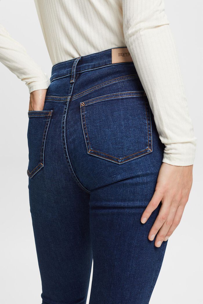 Schmale Jeans mit hohem Bund