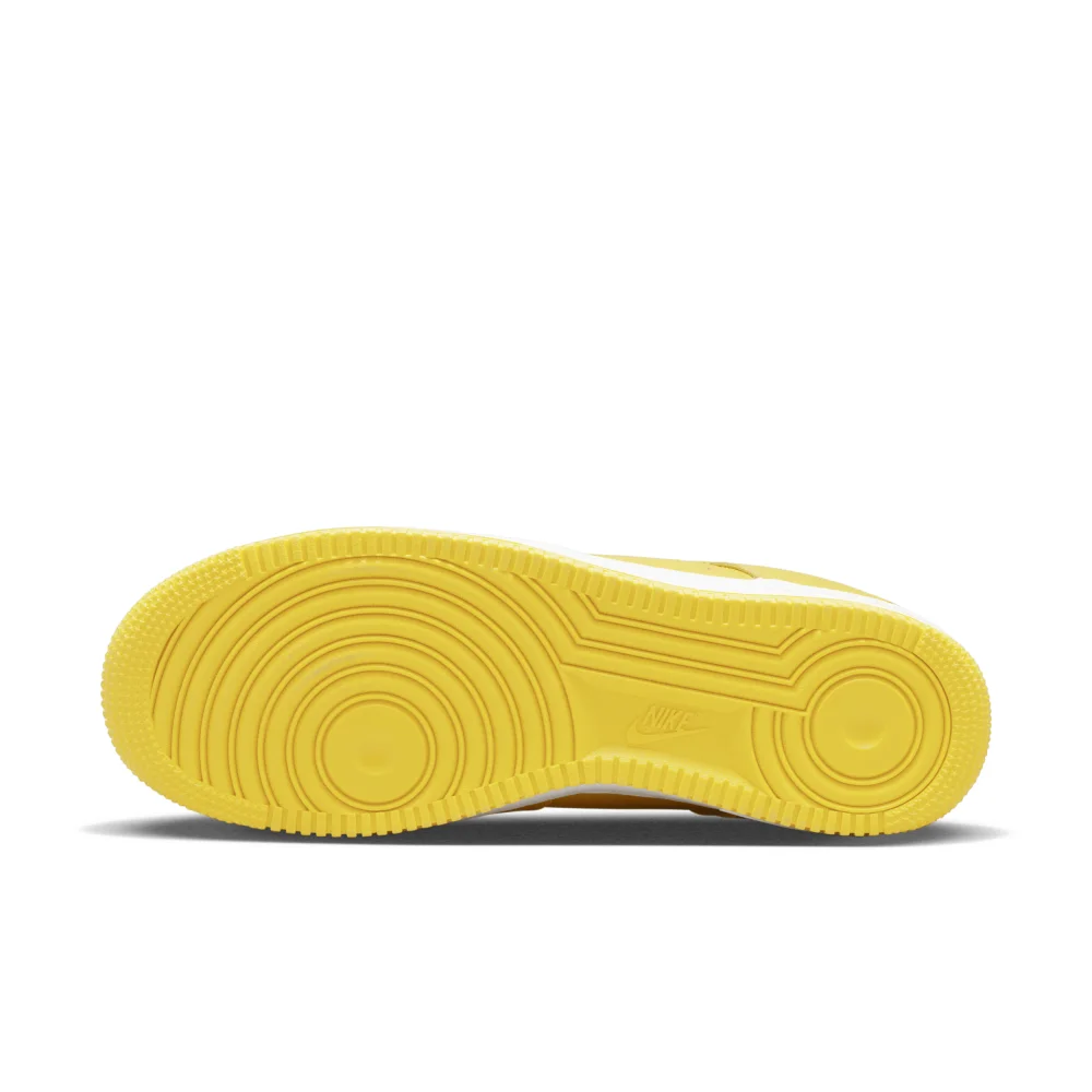 Nike Air Force 1 Low Retro FJ1044 700 / gelb