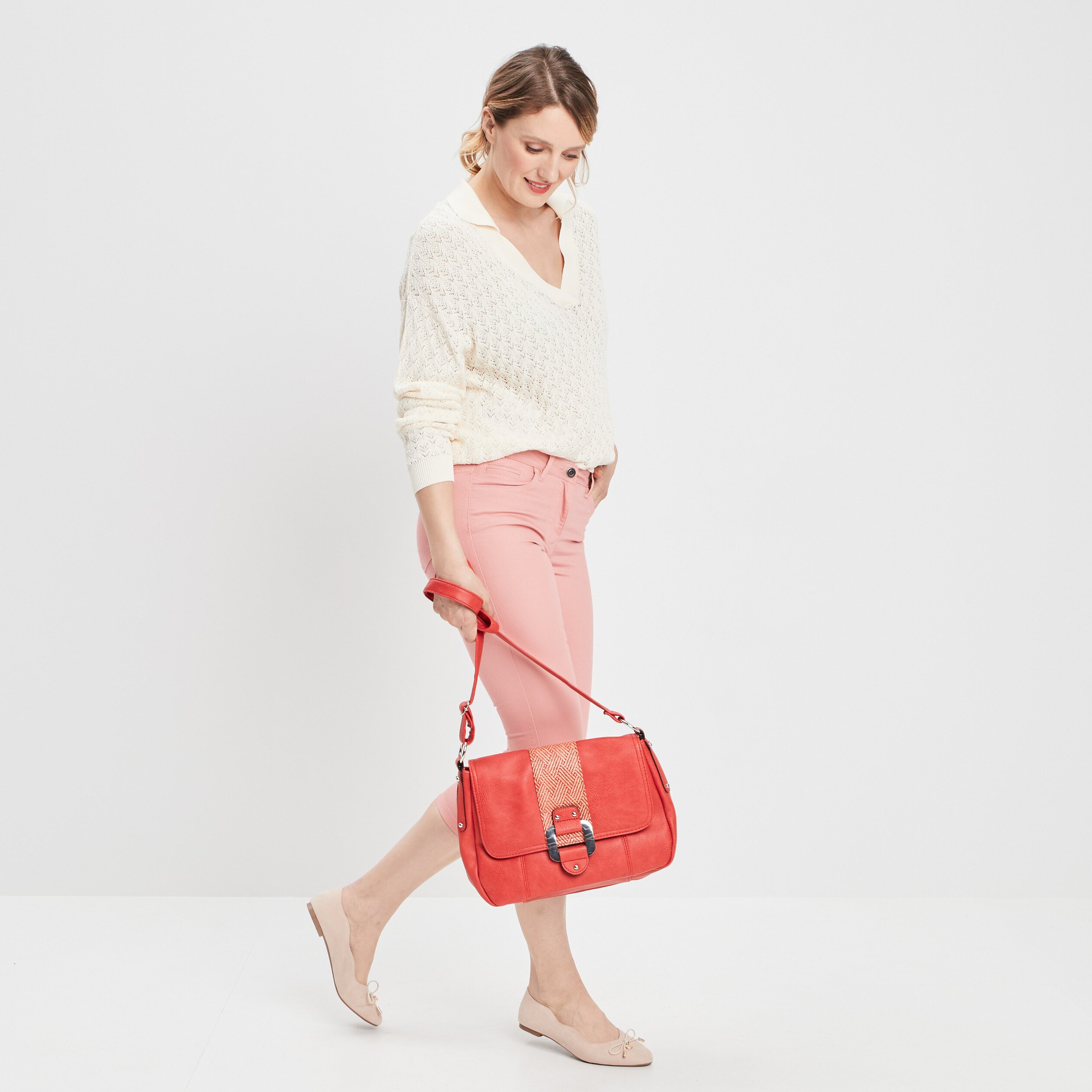 Pull avec col en V à revers creme femme | La Halle