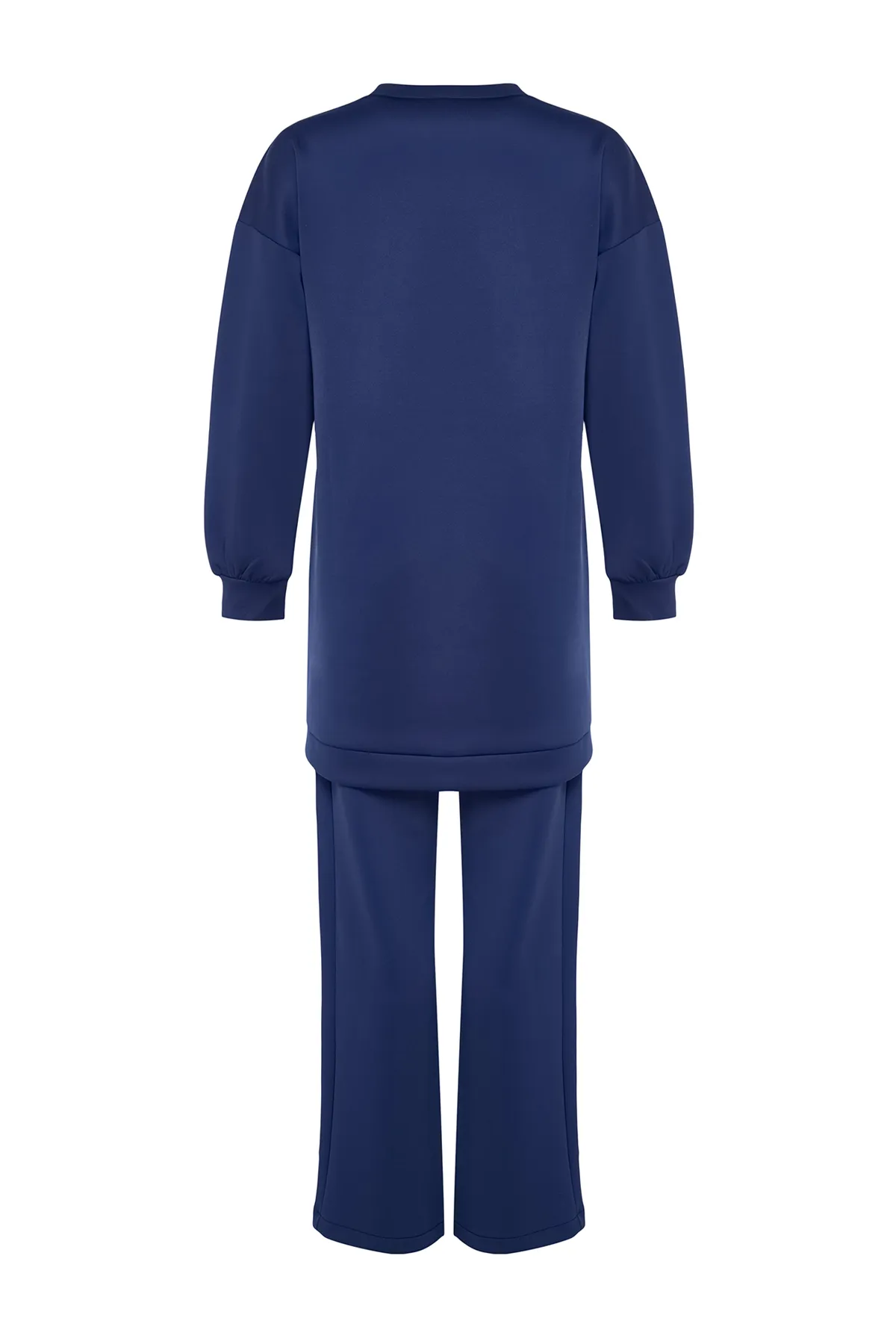 Trendyol Modest  Marineblaues Set aus Oberteil und Unterteil aus Scuba-Tunika und -Hose mit Schlitzdetail TCTAW23US00201