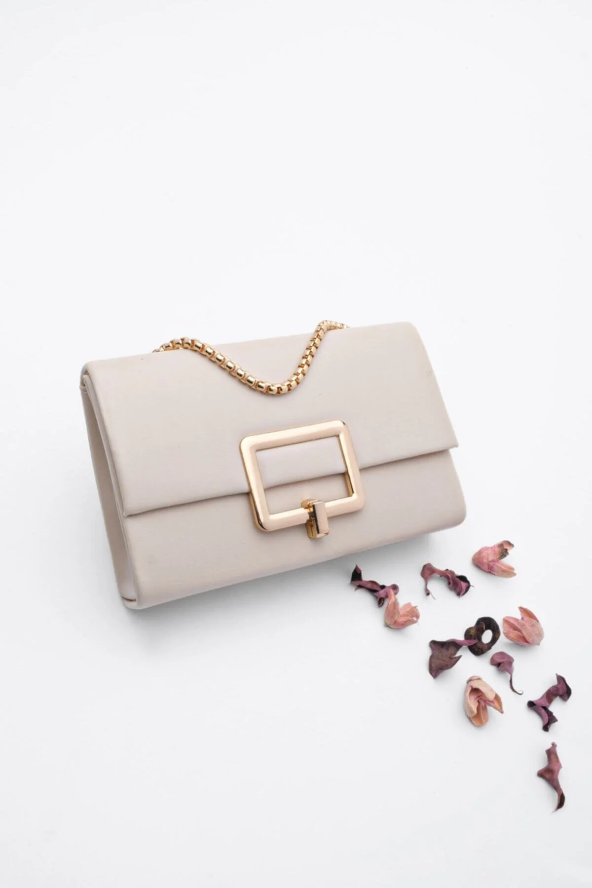 Marjin  Damen-Hand- und Umhängetasche in Goldfarbe, Goldkettenriemen, Sovi-Beige