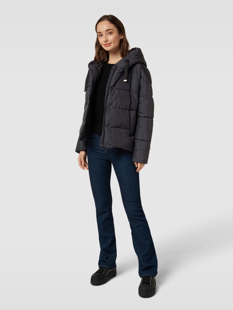 Steppjacke mit Kapuze Modell 'GEMMAHOLLY' in schwarz
