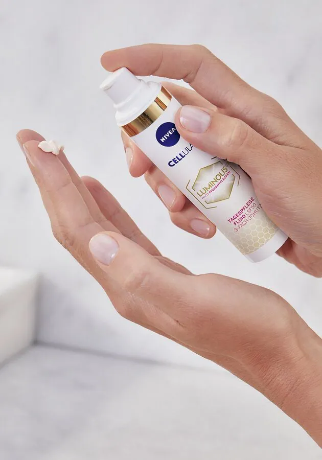 Nivea Visage Cellular Luminous dnevna krema protiv tamnih fleka