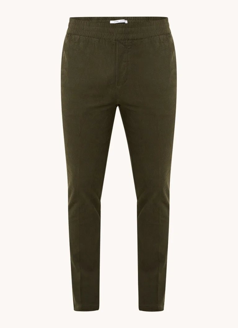 Pantaloni slim fit SamsØe Smithy din amestec de bumbac organic, cu buzunar lateral.