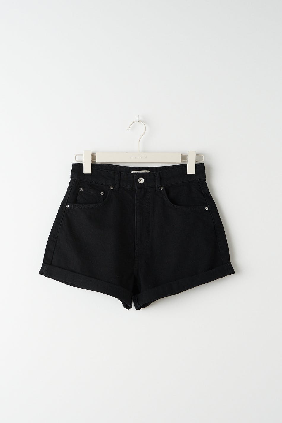 Dagny mom shorts