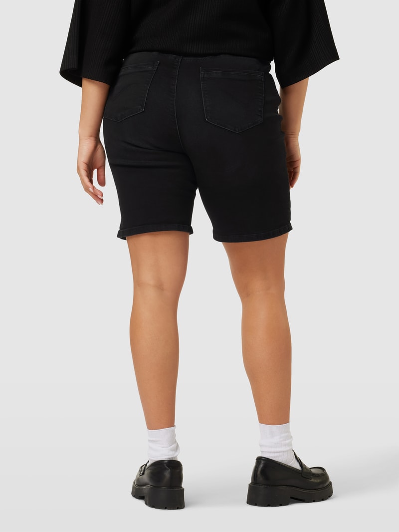 PLUS SIZE Jeansshorts im 5-Pocket-Design Modell 'CARLA' in schwarz