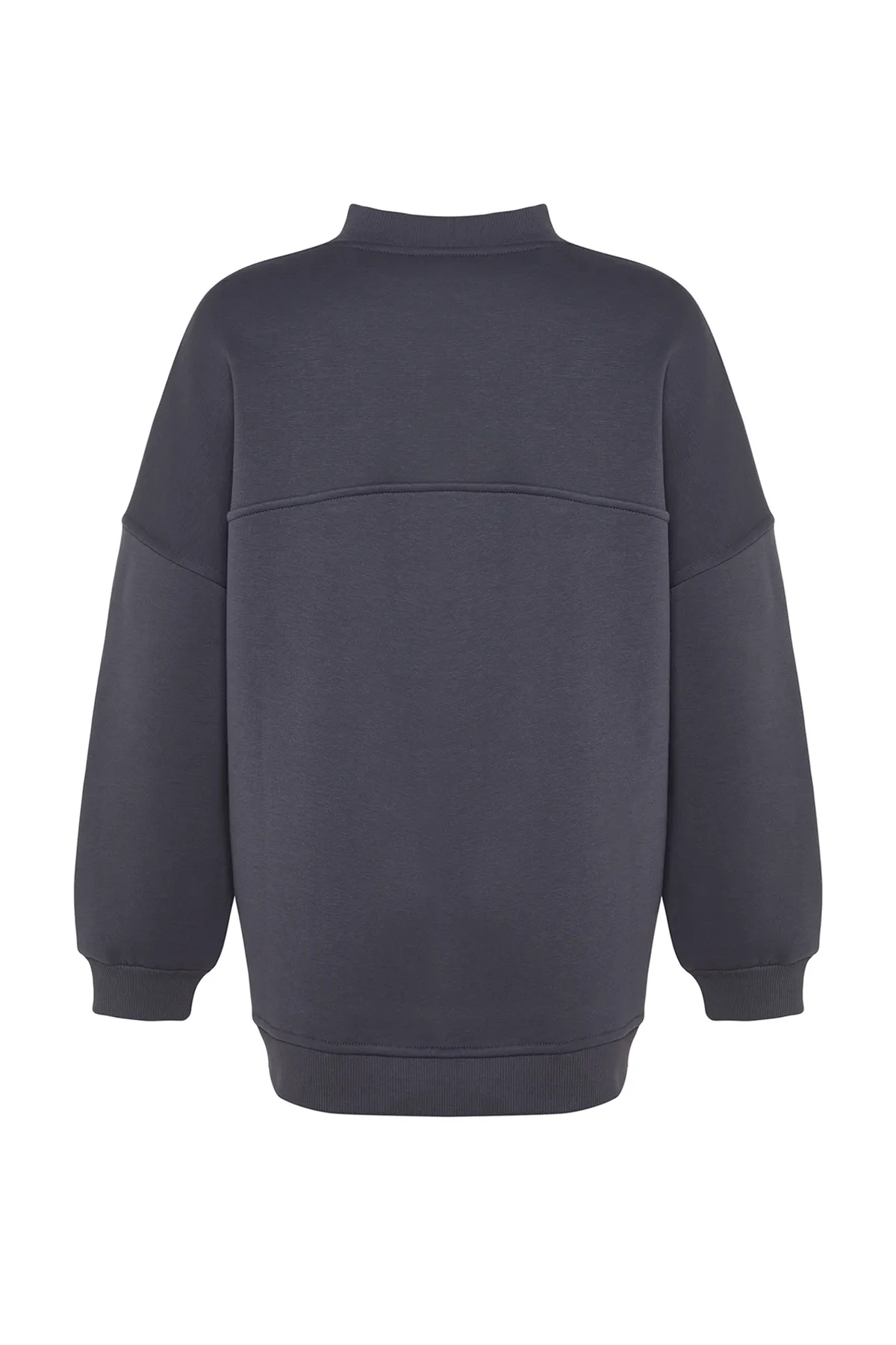 Trendyol Modest  Anthrazitfarbenes, übergroßes gestricktes Fuzzy-Sweatshirt TCTAW24TW00022