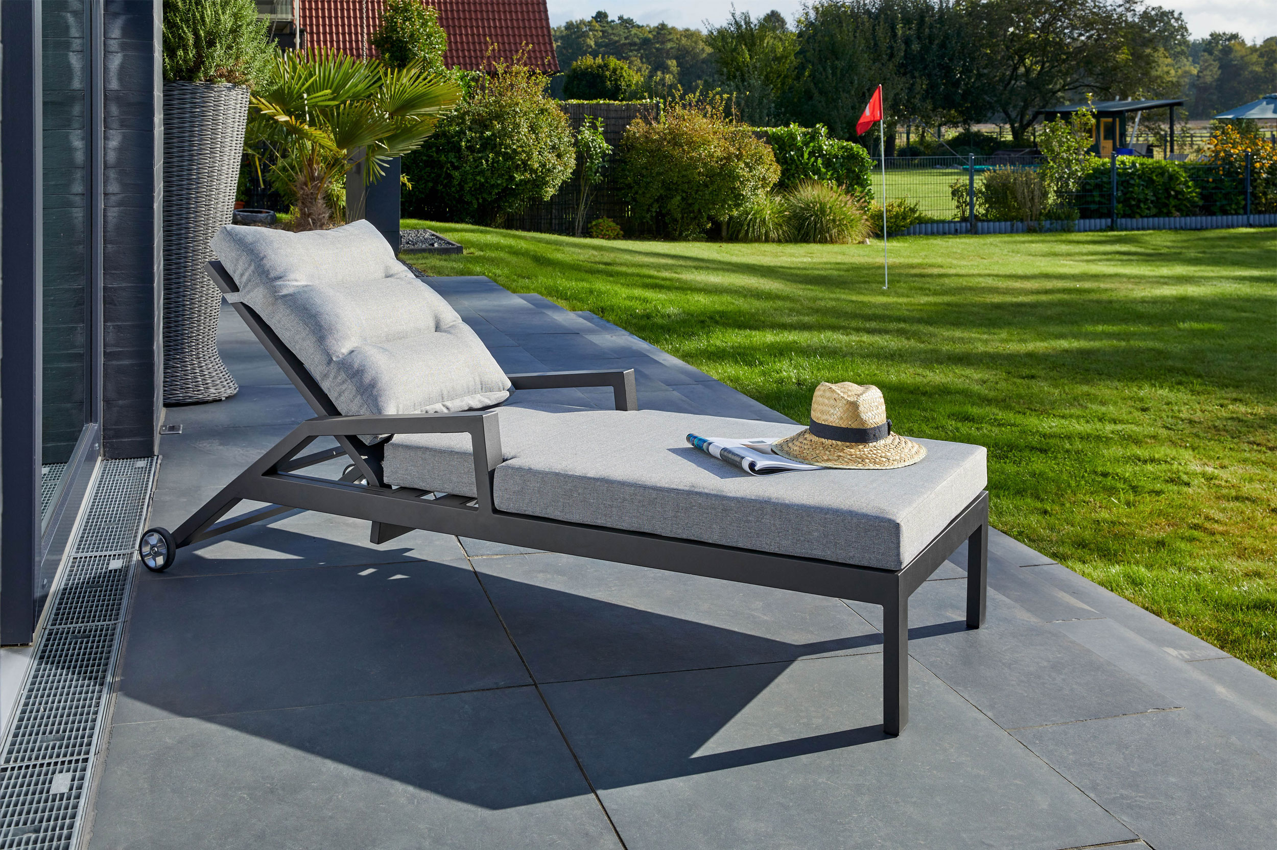 OUTDOORSonnenliege rollbar