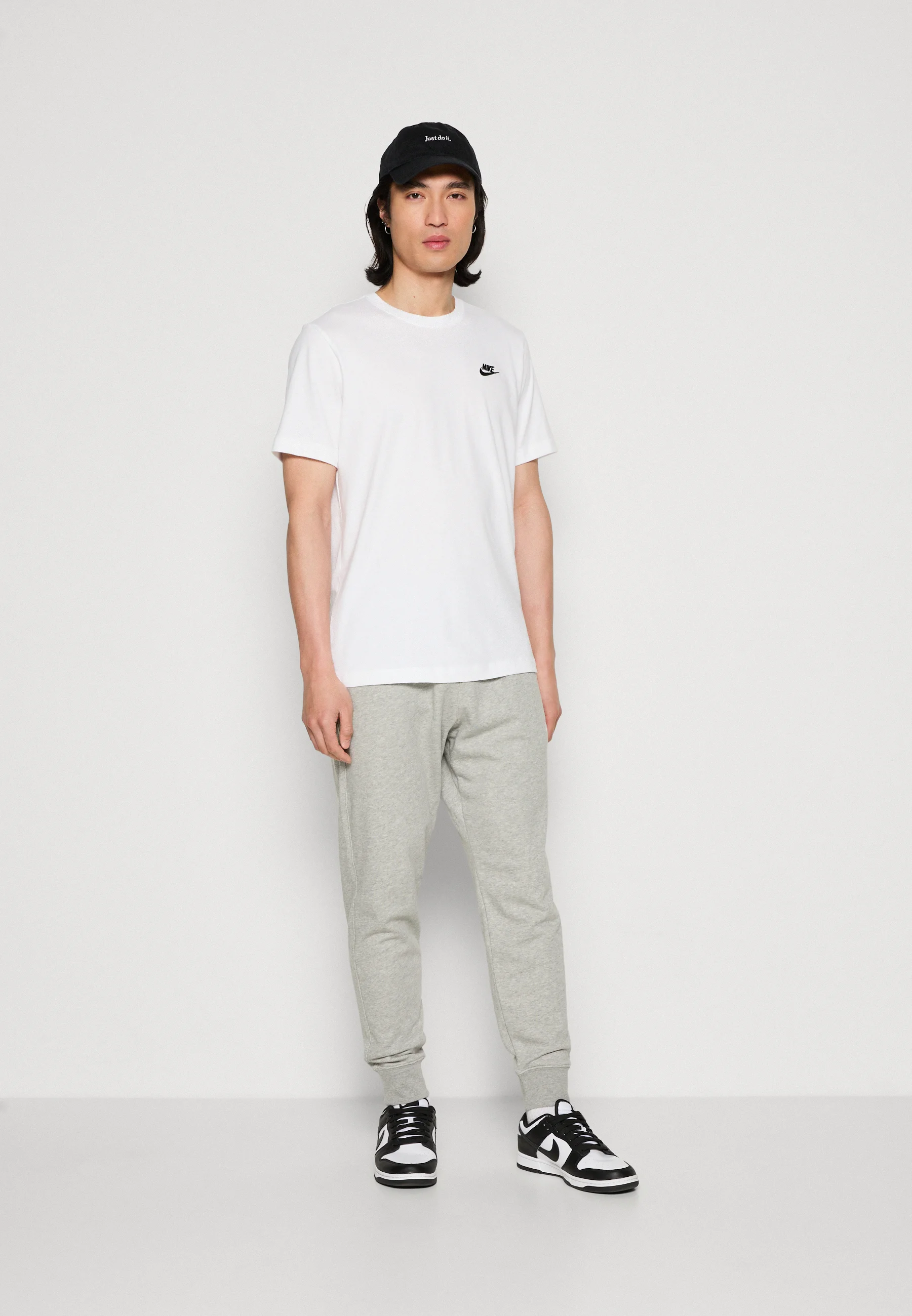Nike Sportswear CLUB JGGR FT - Pantalones de chándal