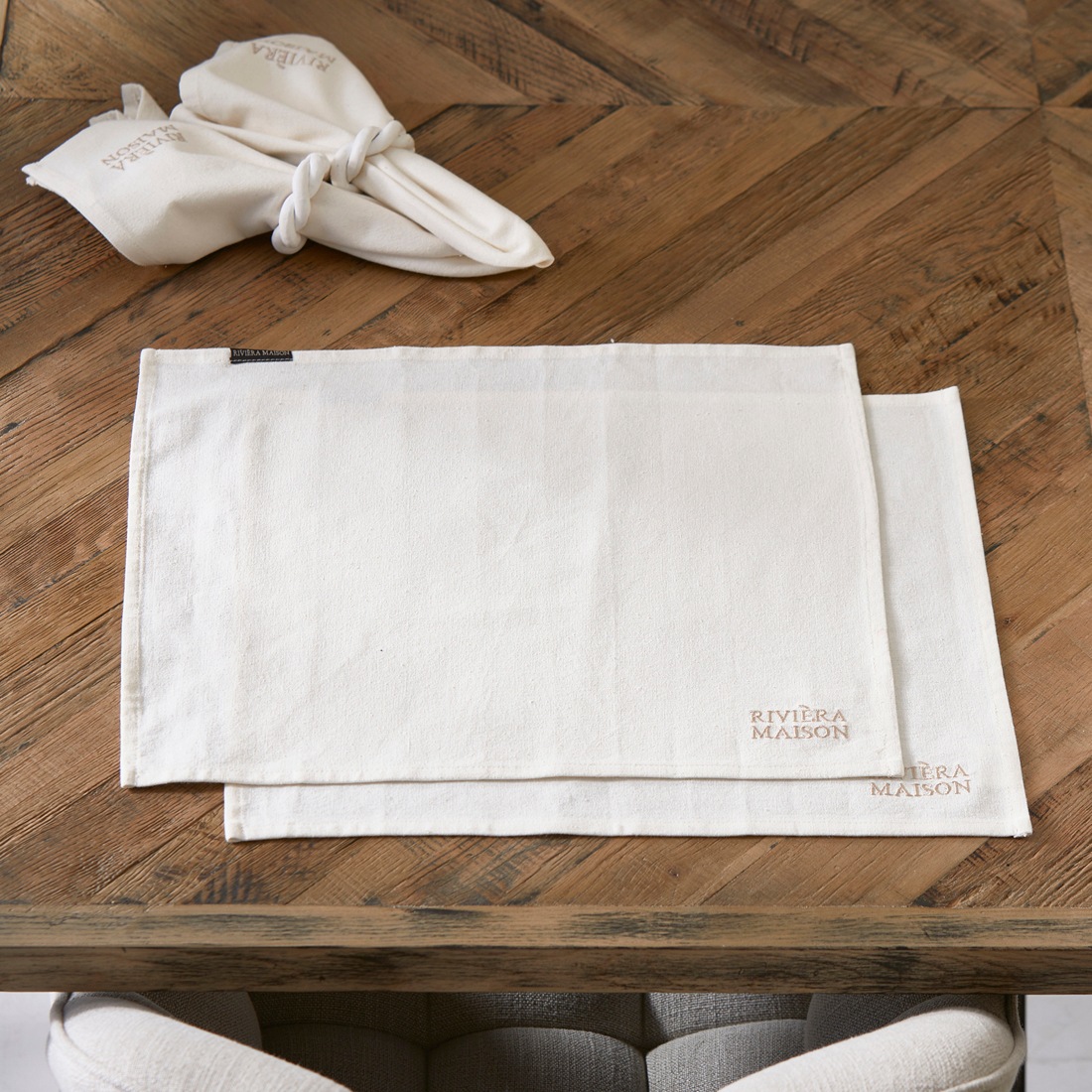 whisper white Tischsets Baumwolle. Untersetzer einfarbig 2 Stück