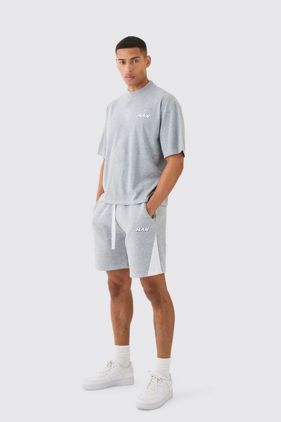 Kastiges Man Oversize T-Shirt und Shorts mit Kontrast-Naht