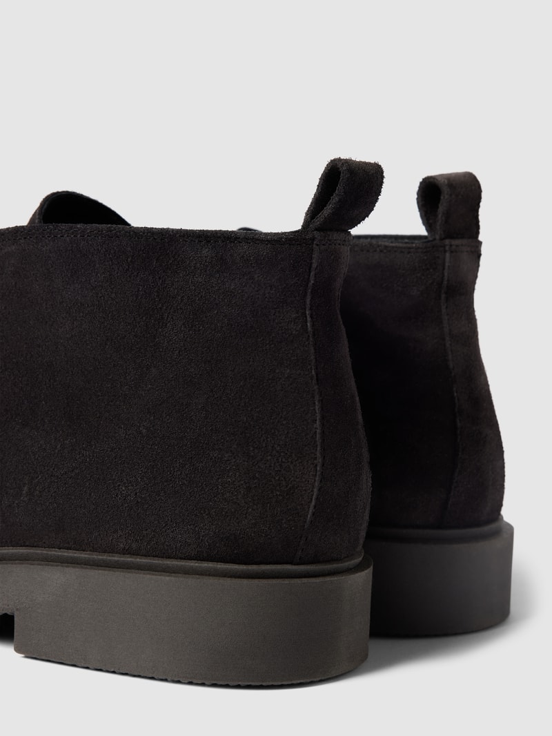 Desert Boots aus Leder mit Schnürverschluss in dunkelgrau