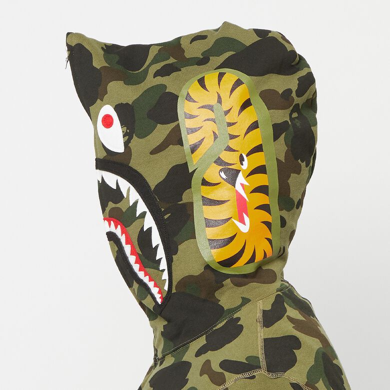 A Bathing Ape 1ST Camo Shark Full Zip Hoodie green