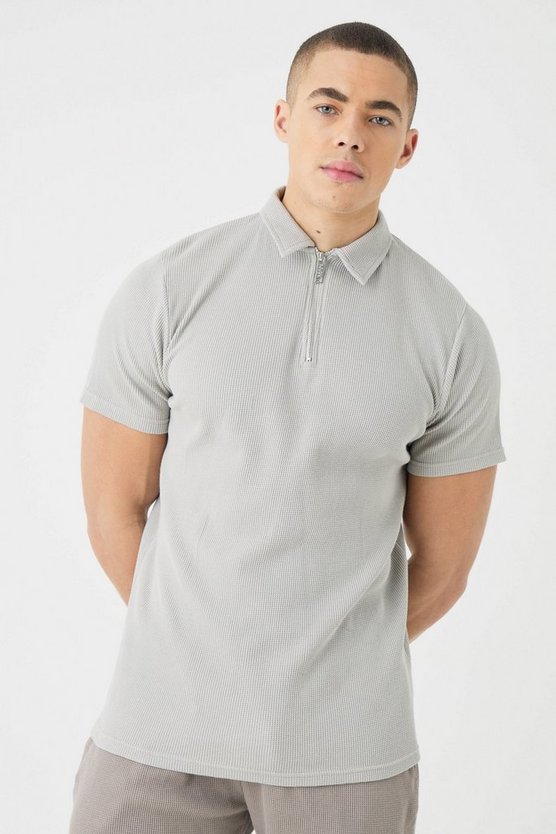 Slim-Fit Poloshirt in Waffeloptik mit 1/4 Reißverschluss
