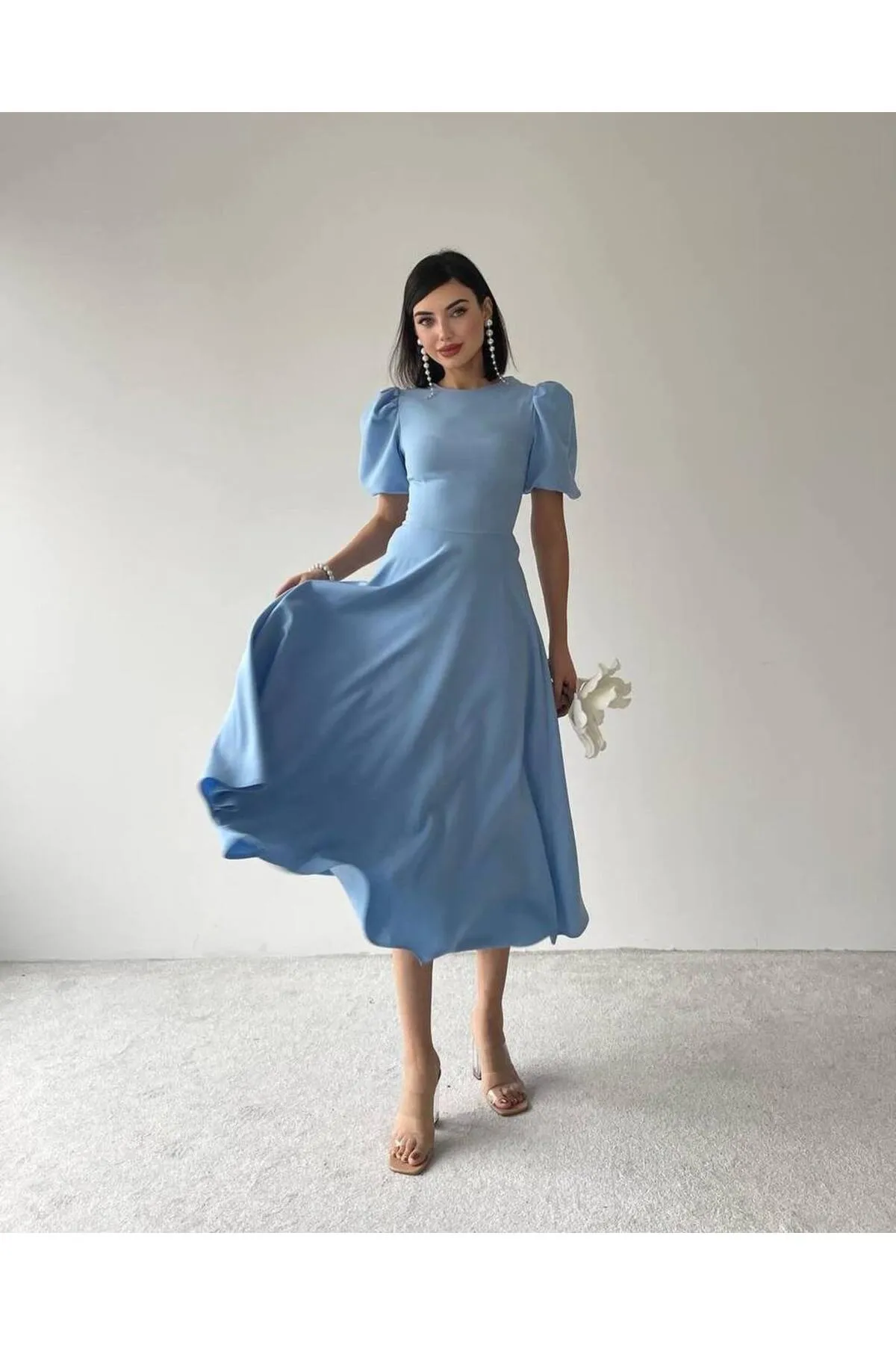 SONREİR  MIDIKLEID MIT WASSERMELONEN-ÄRMELENDETAIL