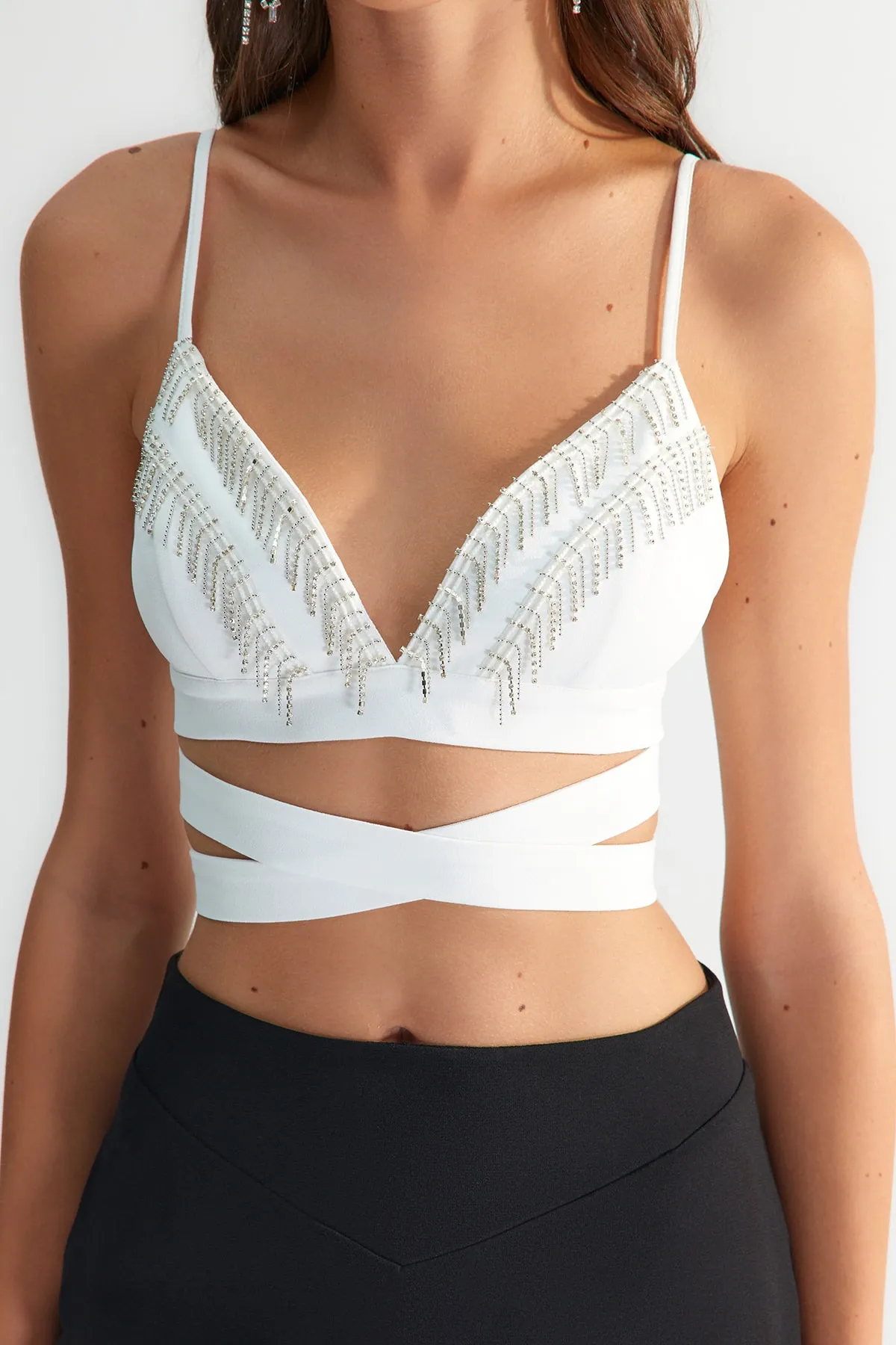 Trendyol Collection  X Zeynep Tosun Ecru Stone Accessoire Bustier TCLSS23BS00015