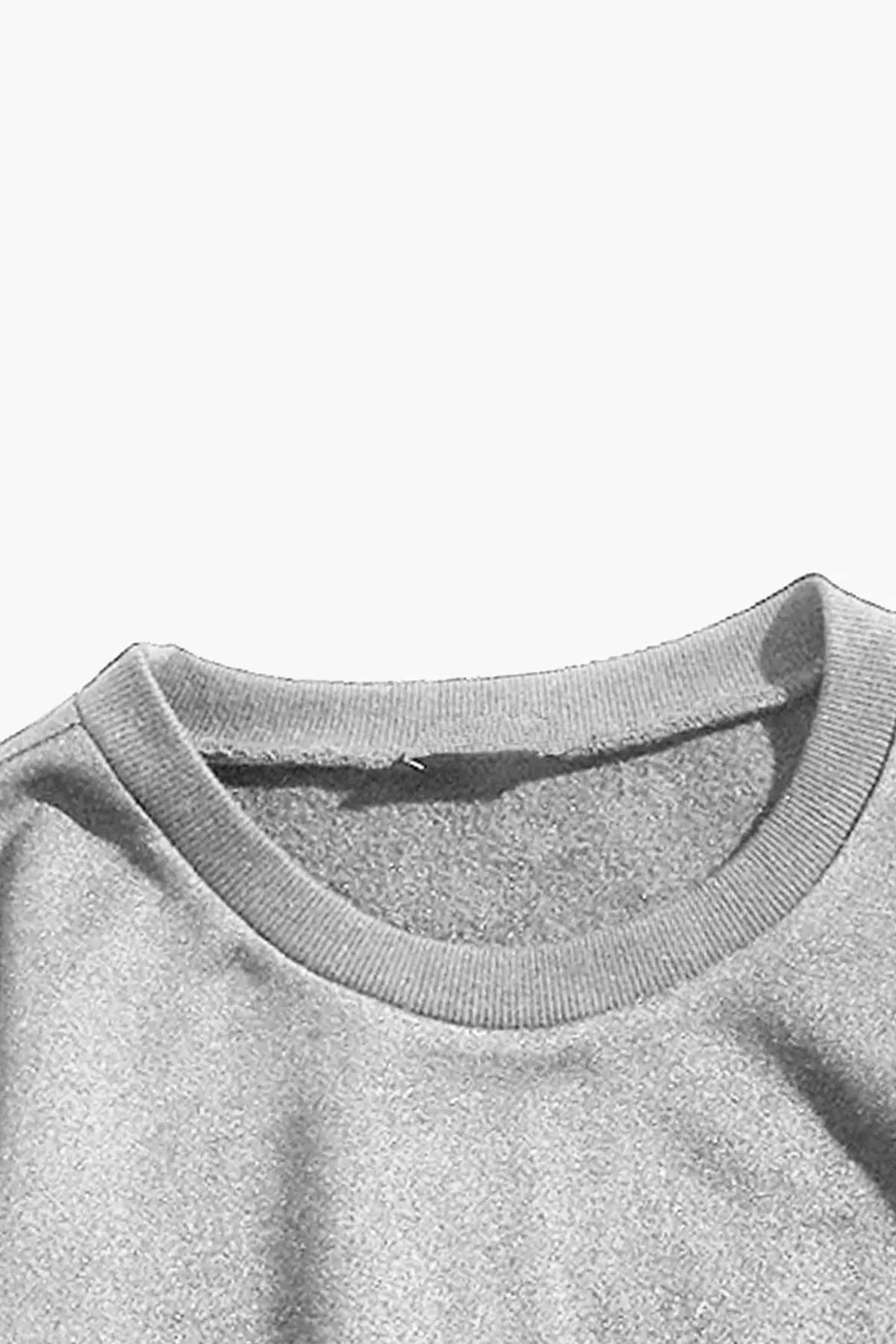 MODAGEN  Unisex-Sweatshirt mit grauem Oversize-Print „Brooklyn“ in Rot