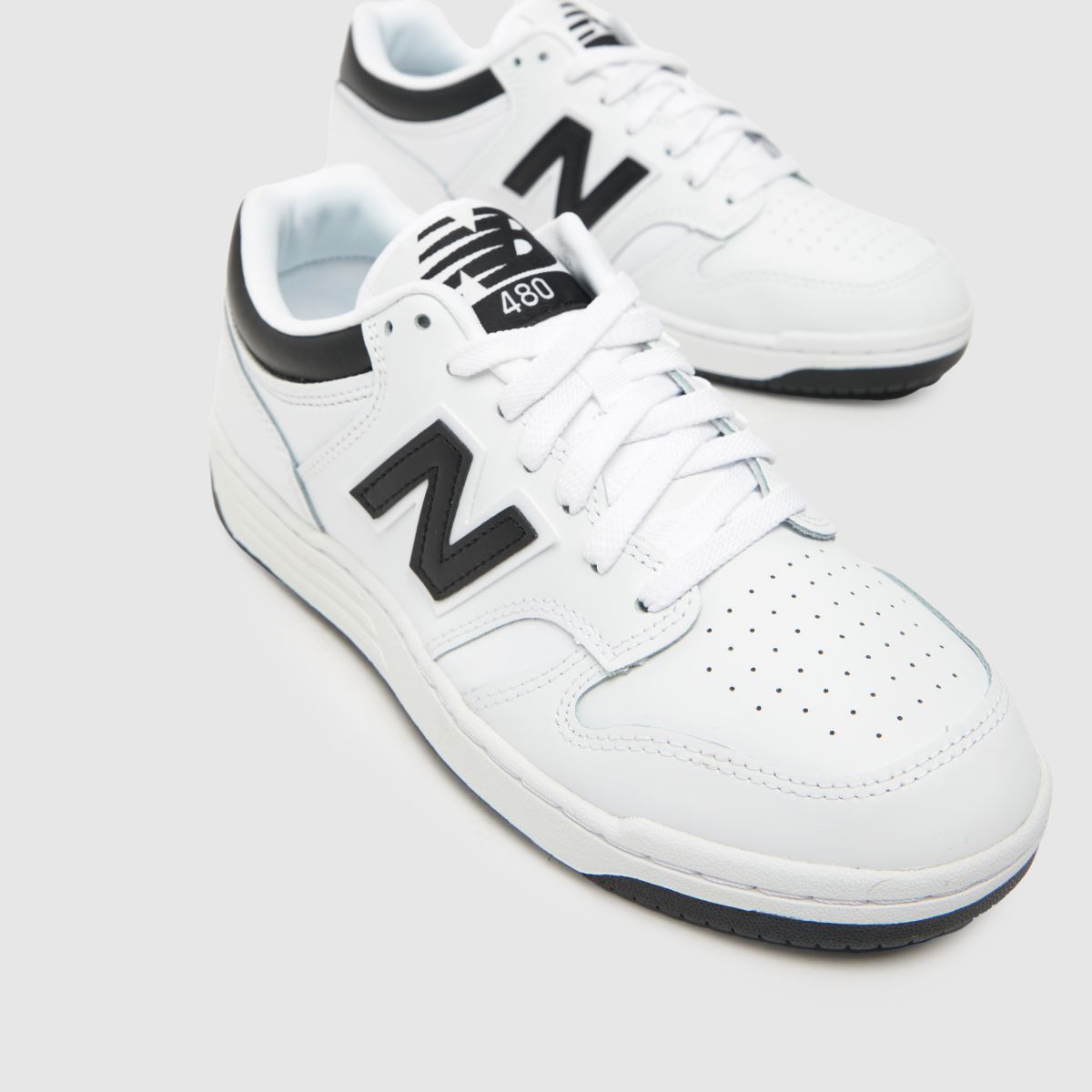 New Balance 480 sportcipő fehér és fekete színben