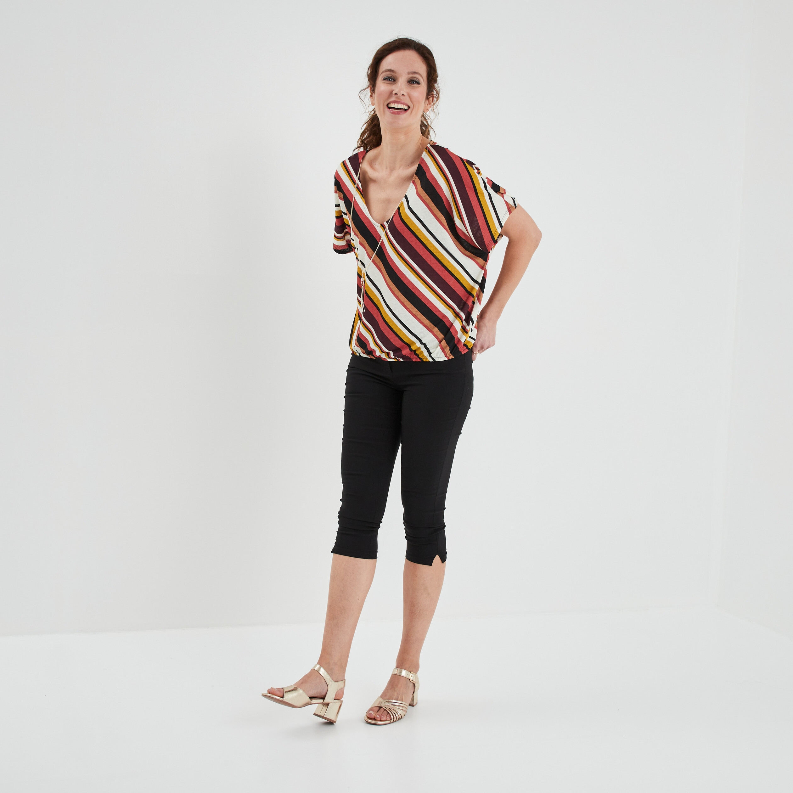 T-shirt col en V bijou Mosquitos multicolore femme | La Halle