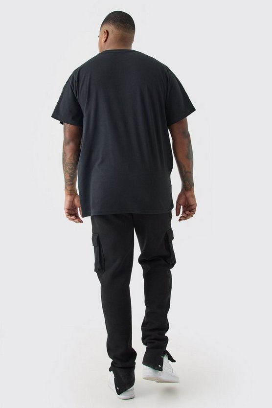 Plus Man Roman Colorblock T-Shirt mit Streifen in Schwarz