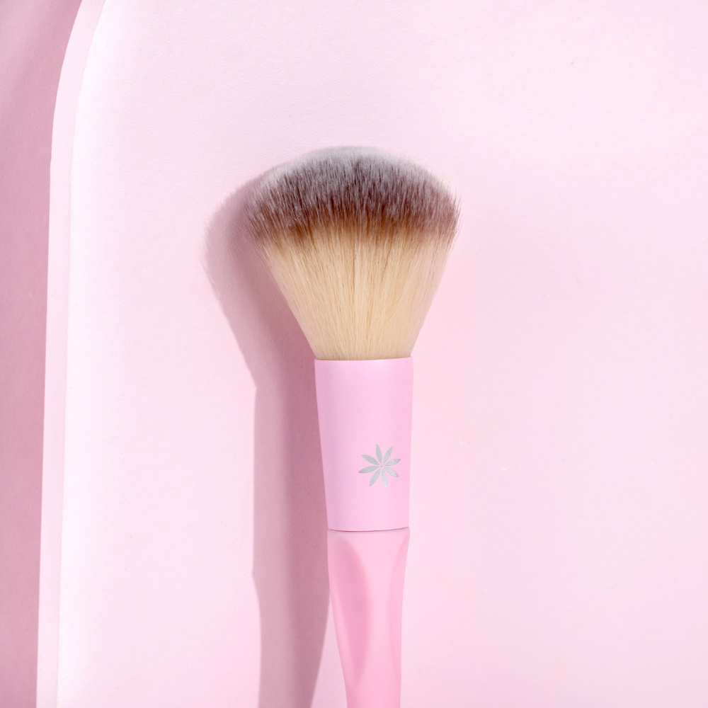 Brushworks Pinceau Blush HD Rose Pinceau