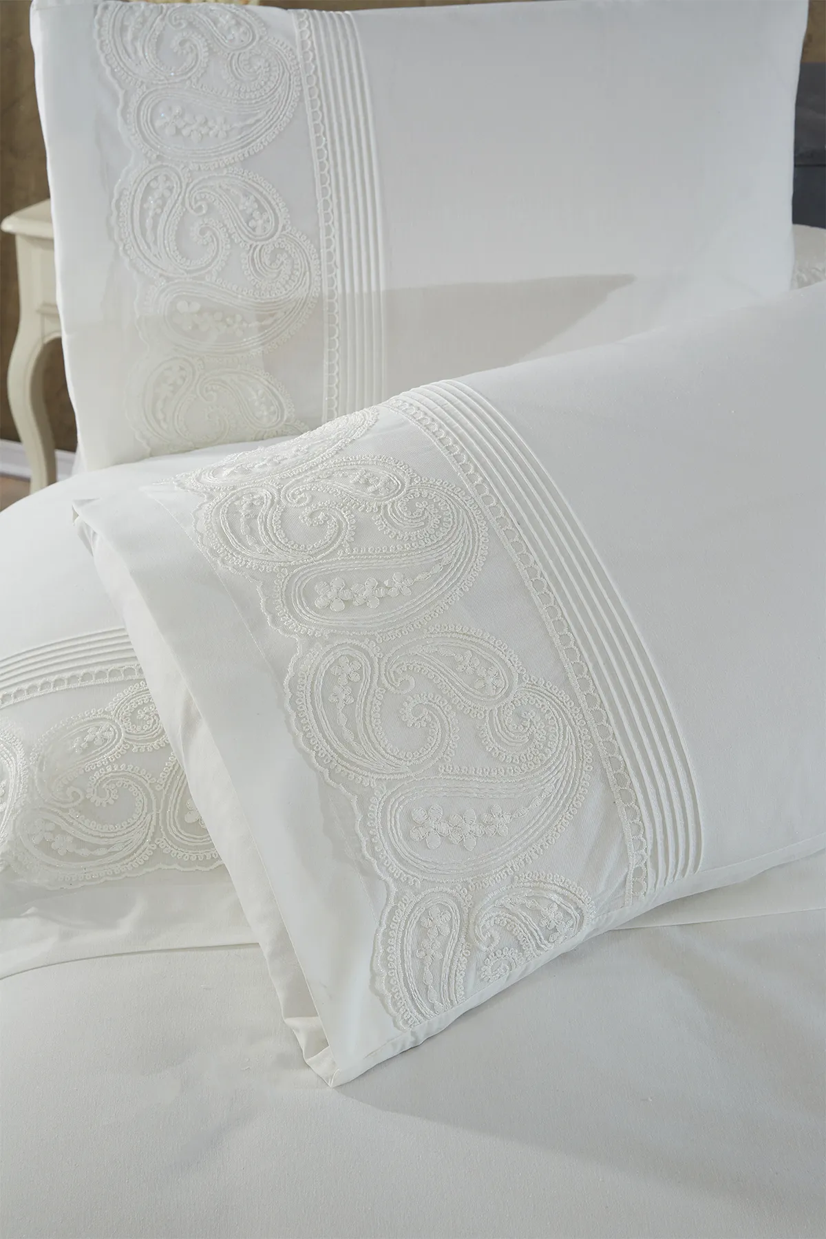 Çeyiz Diyarı  Schal-Bettbezug-Set mit französischer Spitze, gerippt, Creme