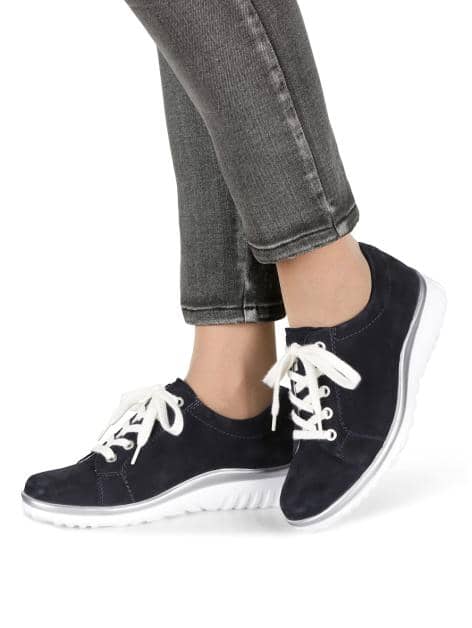 Schnürschuh